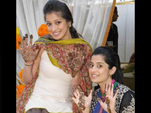 நாயகியாகிறார் 'தாம் தூம்' லட்சுமி ராயின் தங்கச்சி! நாயகியாகிறார் 'தாம் தூம்' லட்சுமி ராயின் தங்கச்சி!