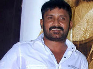 ரூ 20 கோடி நில மோசடி: உயிரோடு இருக்கும் மூதாட்டி இறந்ததாக சான்றிதழ் வாங்கிய பிரபல நடிகர்! ரூ 20 கோடி நில மோசடி: உயிரோடு இருக்கும் மூதாட்டி இறந்ததாக சான்றிதழ் வாங்கிய பிரபல நடிகர்!