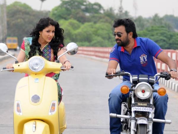 அஞ்சு வட்டிக்கு கடன் வாங்கி சசிகுமார் படத்தை வெளியிடும் தயாரிப்பாளர்! அஞ்சு வட்டிக்கு கடன் வாங்கி சசிகுமார் படத்தை வெளியிடும் தயாரிப்பாளர்!