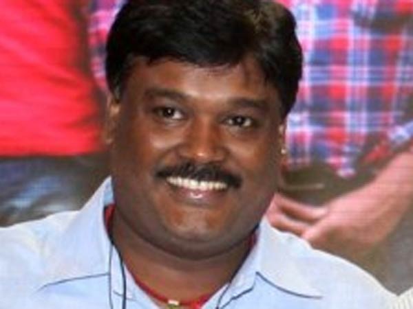 அஞ்சு வட்டிக்கு கடன் வாங்கி சசிகுமார் படத்தை வெளியிடும் தயாரிப்பாளர்! அஞ்சு வட்டிக்கு கடன் வாங்கி சசிகுமார் படத்தை வெளியிடும் தயாரிப்பாளர்!