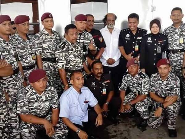 Rajinikanth stuns Malaysia Rajinikanth stuns Malaysia