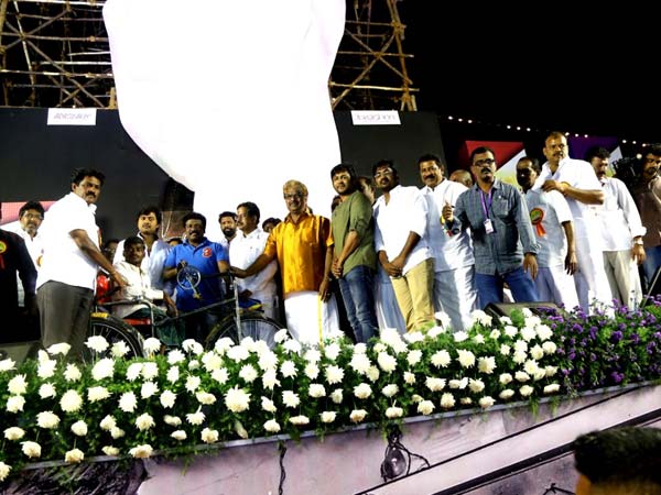 Why Rajinikanth not attended Sholingar meet? Why Rajinikanth not attended Sholingar meet?