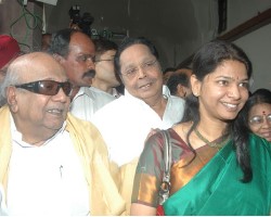 Kanimoli with Karunanidhi Kanimoli with Karunanidhi