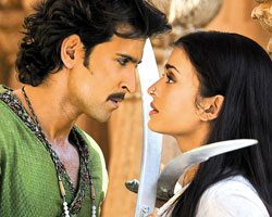 Hrithik Roshan with Aishwarya Rai Hrithik Roshan with Aishwarya Rai