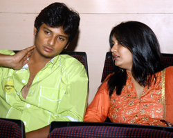 Jeeva with wife Supriya Jeeva with wife Supriya