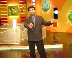 Mega TV in Nee padhi Naan Padhi Mega TV in Nee padhi Naan Padhi