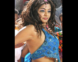 Priyamani Priyamani