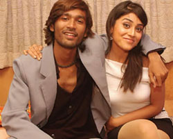 Shreya with Dhanush Shreya with Dhanush
