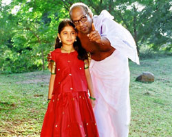 Vannathupoochi movie still Vannathupoochi movie still