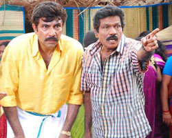 Goundamani with Sathyaraj Goundamani with Sathyaraj