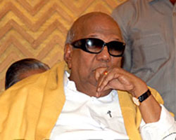 Karunaninthi Karunaninthi