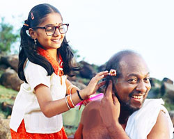 Vannathupoochi movie still Vannathupoochi movie still