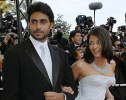 Aishwarya Rai with Abhishek Bachchan Aishwarya Rai with Abhishek Bachchan