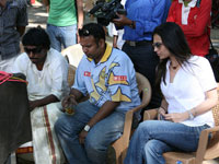 Soundarya with Venkat prabhu at Goa shooting sport Soundarya with Venkat prabhu at Goa shooting sport