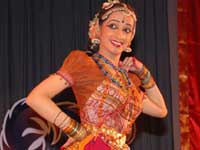 Tamil Amuthu Yazhini Dance Show Tamil Amuthu Yazhini Dance Show