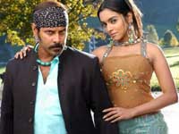 Vikram with Asin Vikram with Asin