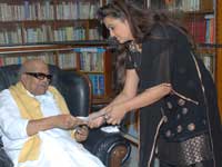 Sona with Karunanidhi Sona with Karunanidhi