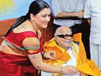 Kushboo with Karunanidhi Kushboo with Karunanidhi