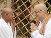 Anupam Kher in Muthalvar Mahathma Anupam Kher in Muthalvar Mahathma