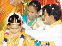 Director Bala weds Muthumalar Director Bala weds Muthumalar