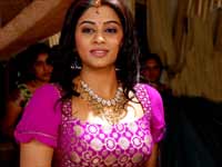 Priyamani Priyamani