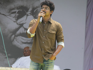 Actor Vijay to fast with Anna Hazare Actor Vijay to fast with Anna Hazare