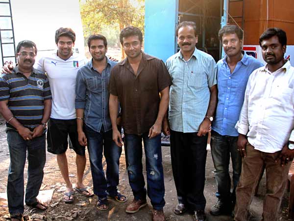 Surya's sudden visit to Settai sets Surya's sudden visit to Settai sets