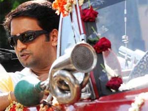 Santhanam Santhanam