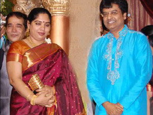 Vivek with Wife Vivek with Wife