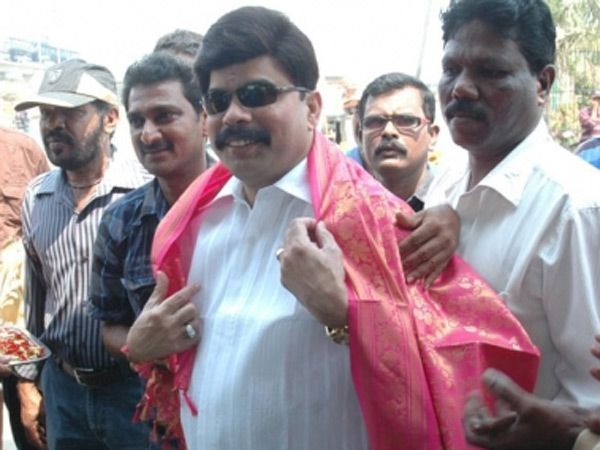 சூப்பர் ஸ்டார் மாதிரி ஆகணும் !