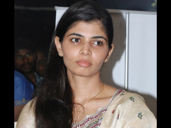 மொத்தம் 2 புகார்கள்