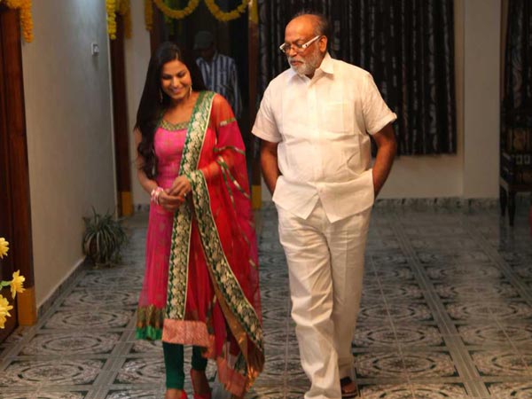 ராமாராவ் வீட்டில் வீணா