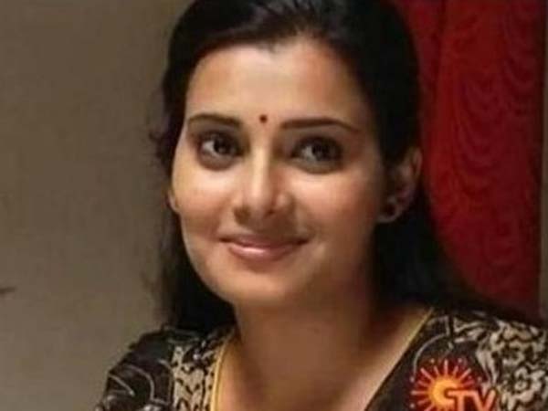 தென்றல் கொடுமை இருக்கே?
