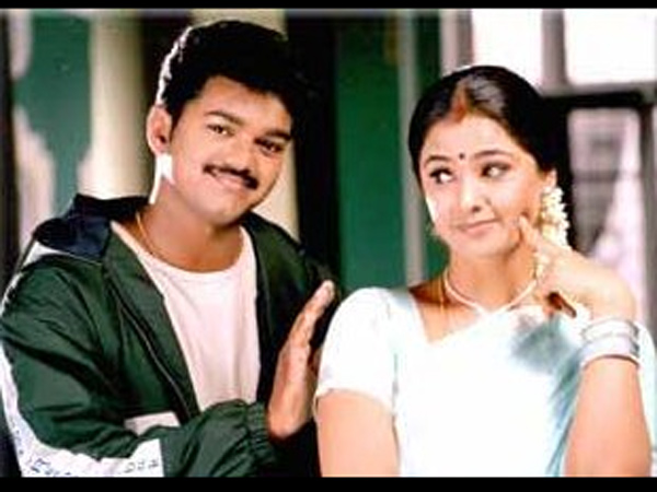 விஜய்க்கு இணையாக ஆடிய சிம்ரன்