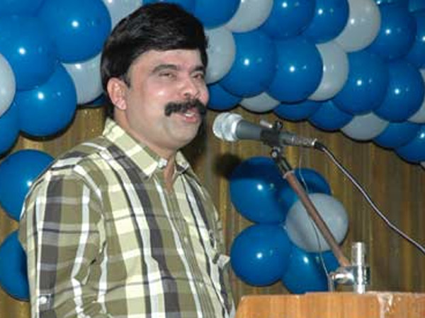 எல்லாமே ரசிகர்கள்தான்