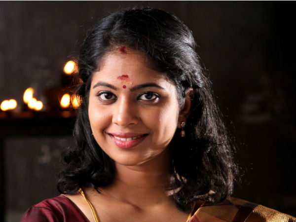 கண்கலங்கி கால்ஷீட் கொடுத்தார்