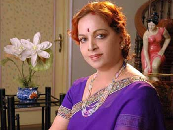 அரிதாகவே வாய்ப்பு பெற்ற பெண்கள்