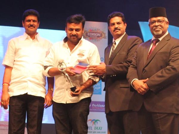 துப்பாக்கிக்கு 5 விருதுகள்: