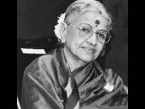பாரதரத்னாவை நேரில் பெற்றவர்
