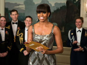 Michelle Obama awards top Oscar to 'Argo' Michelle Obama awards top Oscar to 'Argo'