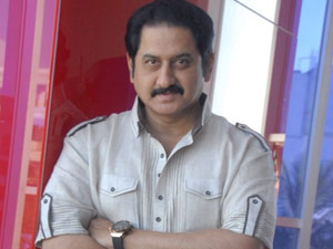 Jayalalithaa is the brave lady of South, says actor Suman Jayalalithaa is the brave lady of South, says actor Suman