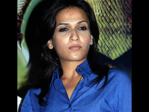 Soundarya Rajini Soundarya Rajini
