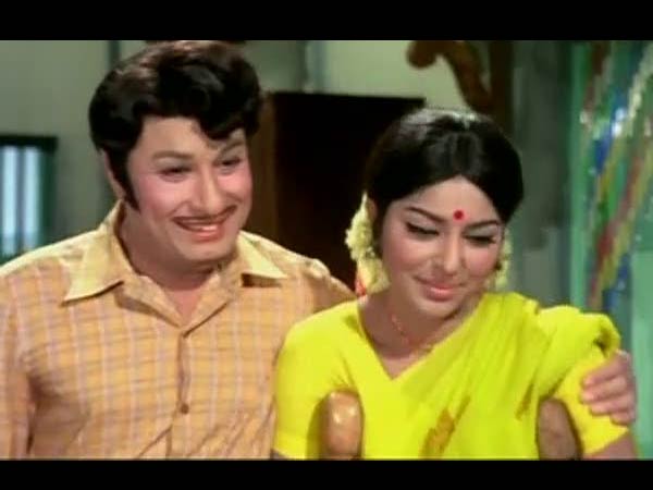 கோலாகலமான குடியிருந்த கோயில்