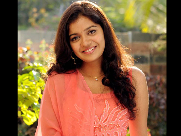 குத்து விளக்கு...