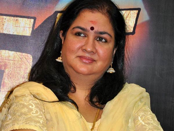 பதினெட்டு நகைச்சுவை நடிகர்கள்...