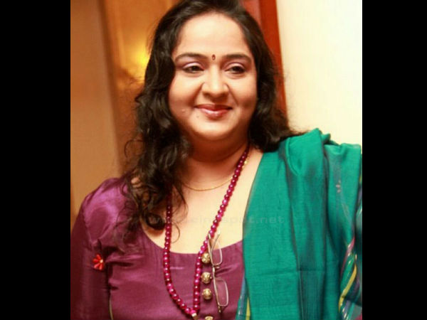 முன்னணி நடிகை