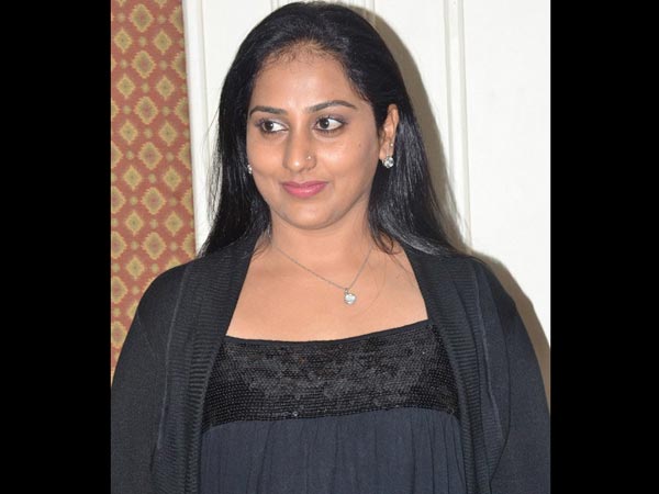 பார்வதியான காயத்திரி