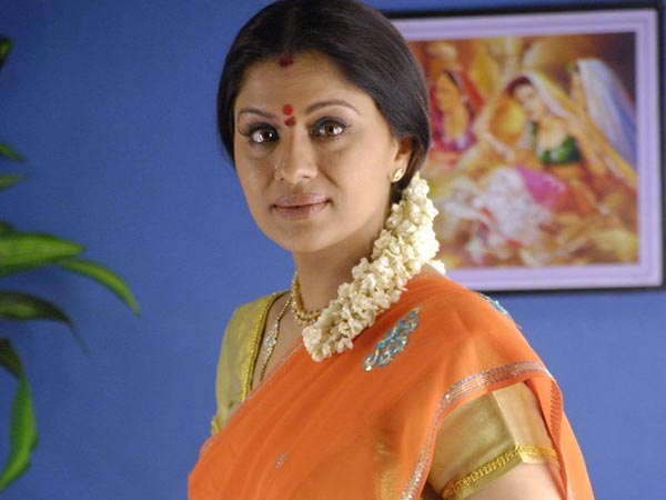 மயூரி சுதா சந்திரன்