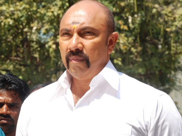 முதலாம் மொட்டை...