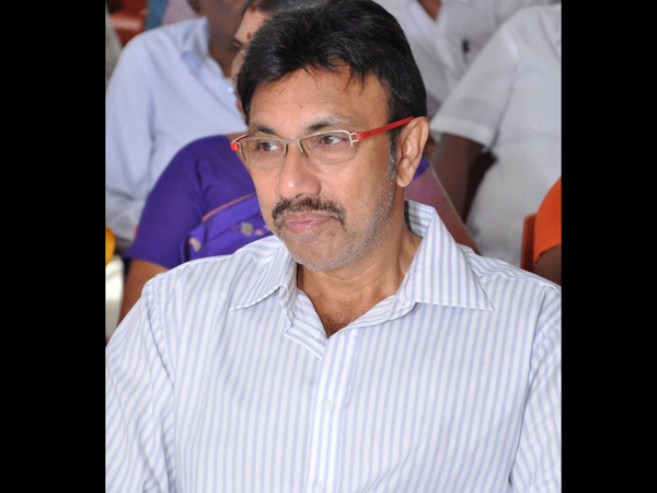 சண்டைப்பயிற்சி...
